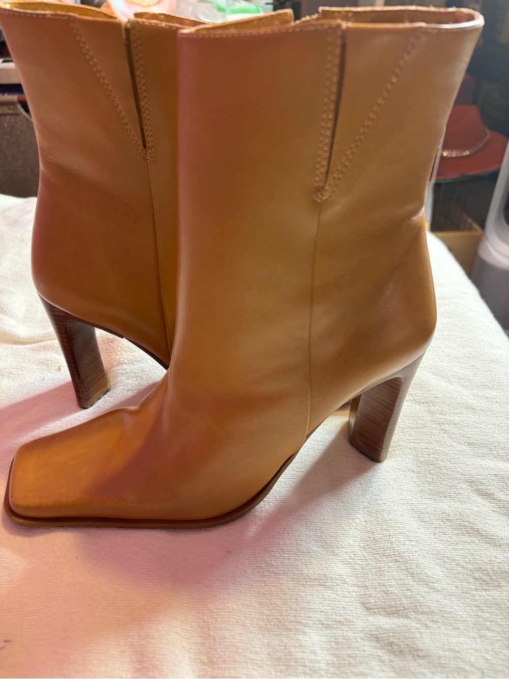 vintage Bruno Valenti Darcy leather boots, size 7,